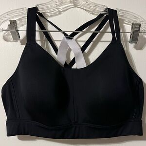 Women’s XL Under Armour Sports Bra